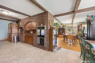 186 Schaeffer Rd, Bethany, CT 06524 - Photo 3