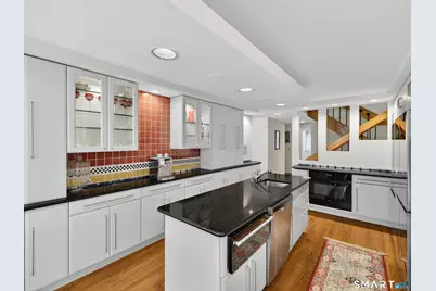 104 Parkway South, New London, CT 06320 - Photo 19