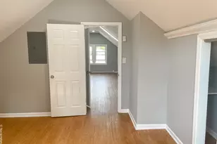 29 Wilson St, Stamford, CT 06902 - Photo 3