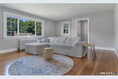 30 Crest Street, New London, CT 06320 - Photo 5
