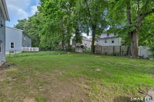 30 Crest St, New London, CT 06320 - Photo 27