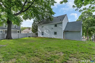 30 Crest Street, New London, CT 06320 - Photo 31
