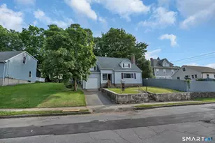 30 Crest St, New London, CT 06320 - Photo 29