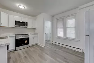 59 Daly Ave, New Britain, CT 06051 - Photo 3