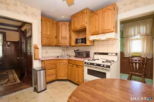 151 E Eaton St, Bridgeport, CT 06604 - Photo 13