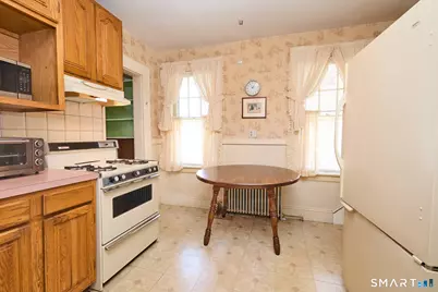 151 East Eaton Street, Bridgeport, CT 06604 - Photo 11