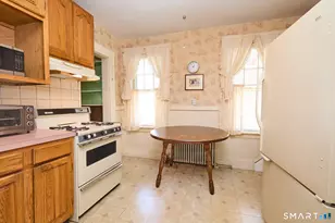 151 E Eaton St, Bridgeport, CT 06604 - Photo 11