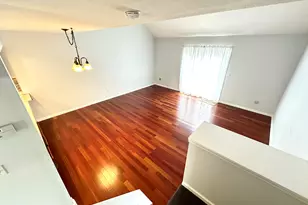 24 Oak Ridge Dr, Windsor Locks, CT 06096 - Photo 5