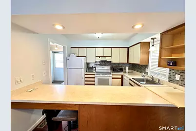 24 Oak Ridge Drive #24, Windsor Locks, CT 06096 - Photo 3