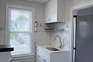 31 Atwater Ave, Derby, CT 06418 - Photo 5