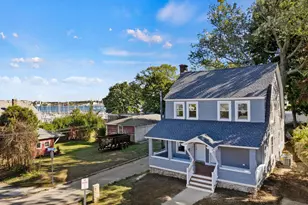 16 School St, New London, CT 06320 - Photo 1