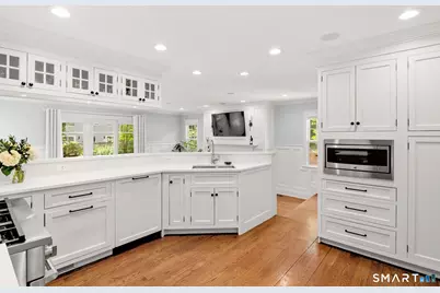 1644 Boston Post Road, Darien, CT 06820 - Photo 11