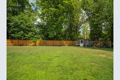 1681 Litchfield Turnpike, Woodbridge, CT 06525 - Photo 39