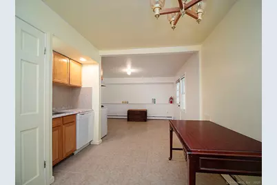 1681 Litchfield Turnpike, Woodbridge, CT 06525 - Photo 33