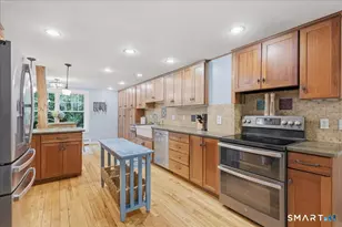 82 Old Post Rd, Clinton, CT 06413 - Photo 9
