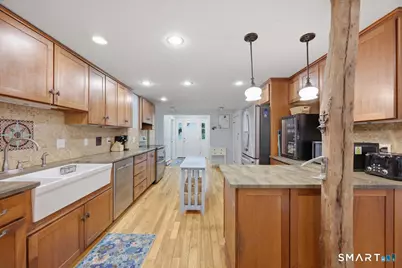 82 Old Post Road, Clinton, CT 06413 - Photo 11