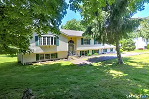 24 Warner Rd, North Haven, CT 06473 - Photo 3