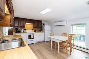 208 Boston St, Guilford, CT 06437 - Photo 9