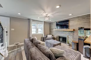 839 Center St, Manchester, CT 06040 - Photo 9