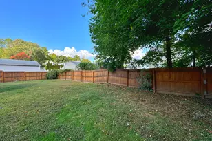 84 Sunnyridge Ave, Fairfield, CT 06824 - Photo 15