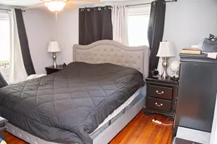 34 Selldan St, West Hartford, CT 06110 - Photo 13