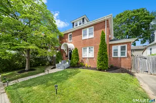 34 Selldan St, West Hartford, CT 06110 - Photo 3
