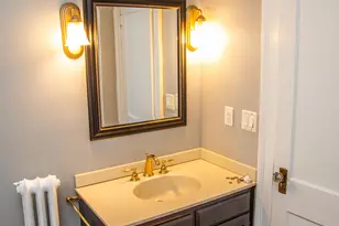 34 Selldan St, West Hartford, CT 06110 - Photo 5