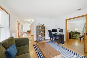 131 Hanover Rd, Newtown, CT 06470 - Photo 19