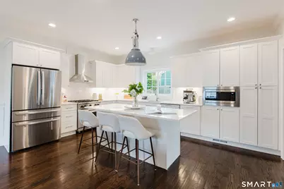 18 Charles Street, Darien, CT 06820 - Photo 9