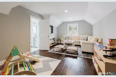 18 Charles Street, Darien, CT 06820 - Photo 27