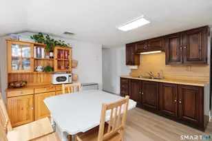208 Boston St, Guilford, CT 06437 - Photo 7
