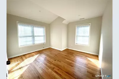 49 Midland Avenue, Stamford, CT 06906 - Photo 13