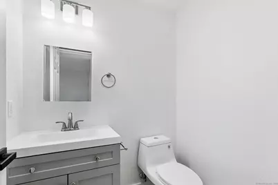 62 Chestnut St Extension #31, Danbury, CT 06810 - Photo 21