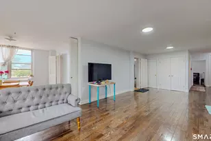1 Strawberry Hill Ct, Stamford, CT 06902 - Photo 3