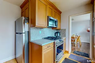 1 Strawberry Hill Ct, Stamford, CT 06902 - Photo 9
