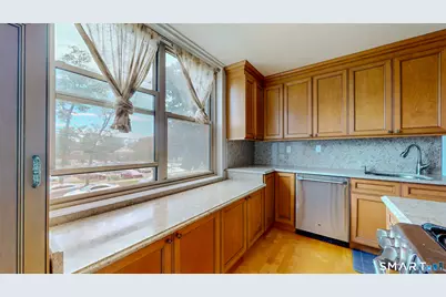 1 Strawberry Hill Court #1H, Stamford, CT 06902 - Photo 5