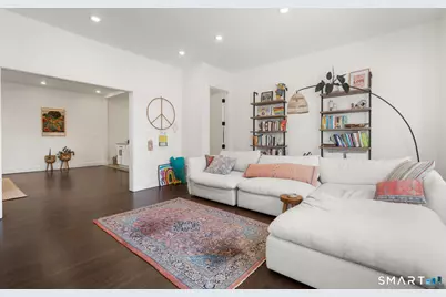 682 Whitney Avenue, New Haven, CT 06511 - Photo 7