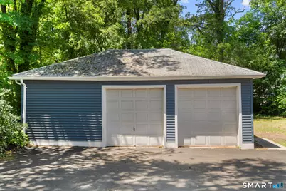 682 Whitney Avenue, New Haven, CT 06511 - Photo 29