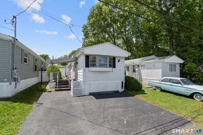 15 Broadway North, Westbrook, CT 06498 - Photo 1