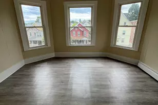 33 Dewey St, New Britain, CT 06051 - Photo 1