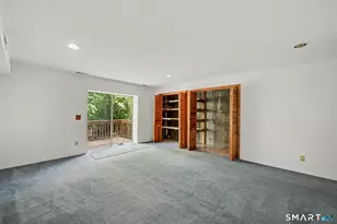 83 Columbus Pl, Stamford, CT 06907 - Photo 23