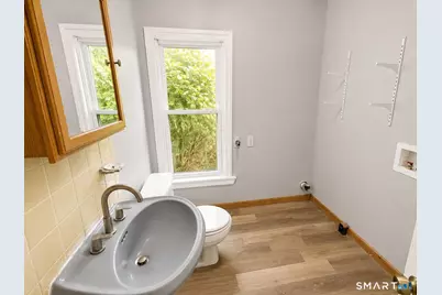 17 City Mills Lane, Waterbury, CT 06704 - Photo 7