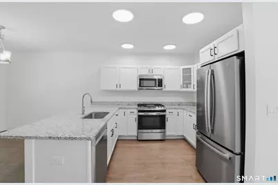 301 Harbour Close #102, New Haven, CT 06519 - Photo 7