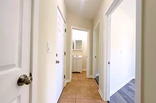28 Sexton St, New Britain, CT 06051 - Photo 9