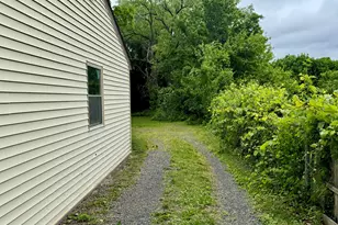 179 Brockett St, Newington, CT 06111 - Photo 3