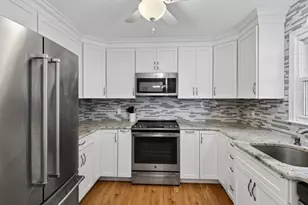 73 Warren Ave, Groton, CT 06355 - Photo 9