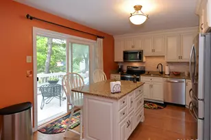 17 Woodbury Hl, Woodbury, CT 06798 - Photo 11