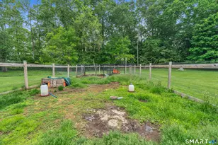 37 Woodside Dr, Branford, CT 06405 - Photo 27