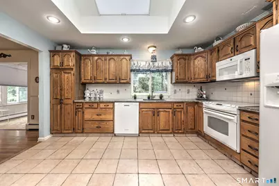 106 Greenwood Lane, Monroe, CT 06468 - Photo 5