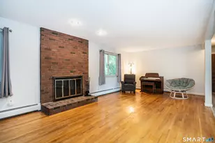 22 Terry Plains Rd, Bloomfield, CT 06002 - Photo 9